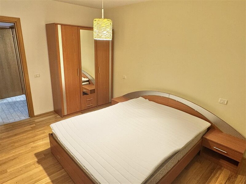 Piata Amzei 3 Minute Metrou 3 camere locuit - birouri - cabinete