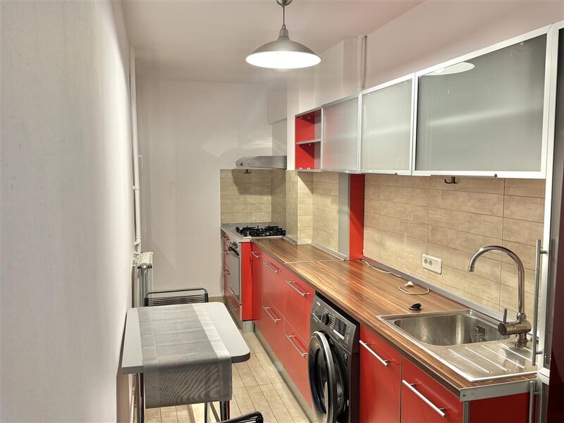 Piata Amzei 3 Minute Metrou 3 camere locuit - birouri - cabinete