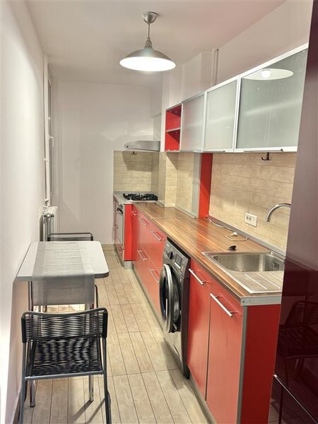 Piata Amzei 3 Minute Metrou 3 camere locuit - birouri - cabinete